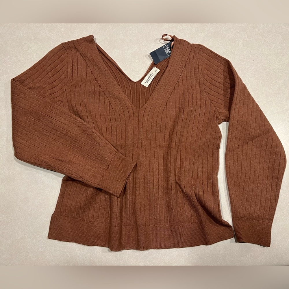 NWT Abercrombie V-Neck sweater. SUPER soft!